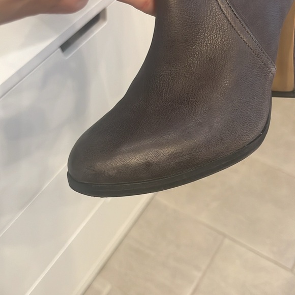 Vince Camuto Callison boot (8M) - Picture 8 of 15
